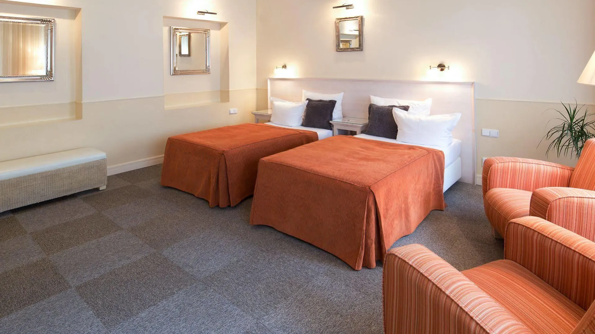 Unitas Hotel Prague 4*,