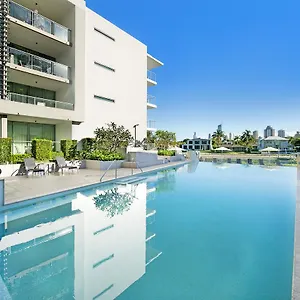 Ultiqa Freshwater Point Broadbeach Resort